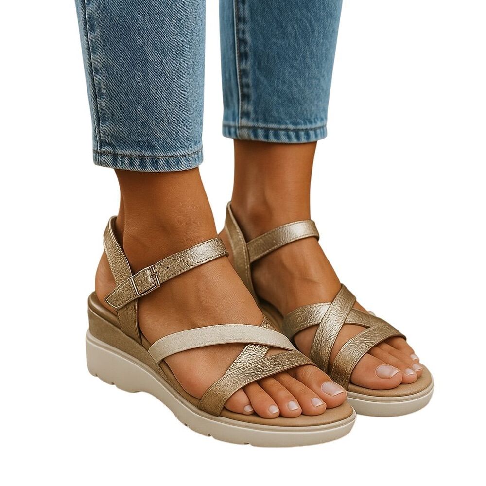 24 Hour Women's Multicolor Strappy Buckle Sandals Size 8.5 Casual